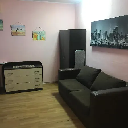 Европа 60 Apartment *
